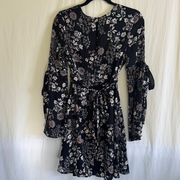 Maurice’s Dress Woman’s Size Small Black w/ Pink & White Floral Print Belted - Picture 4 of 10